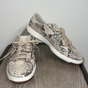 Cole Haan Grandpro Faux Snake skin Sneakers Tan Beige Brown Size 10.5 W02894